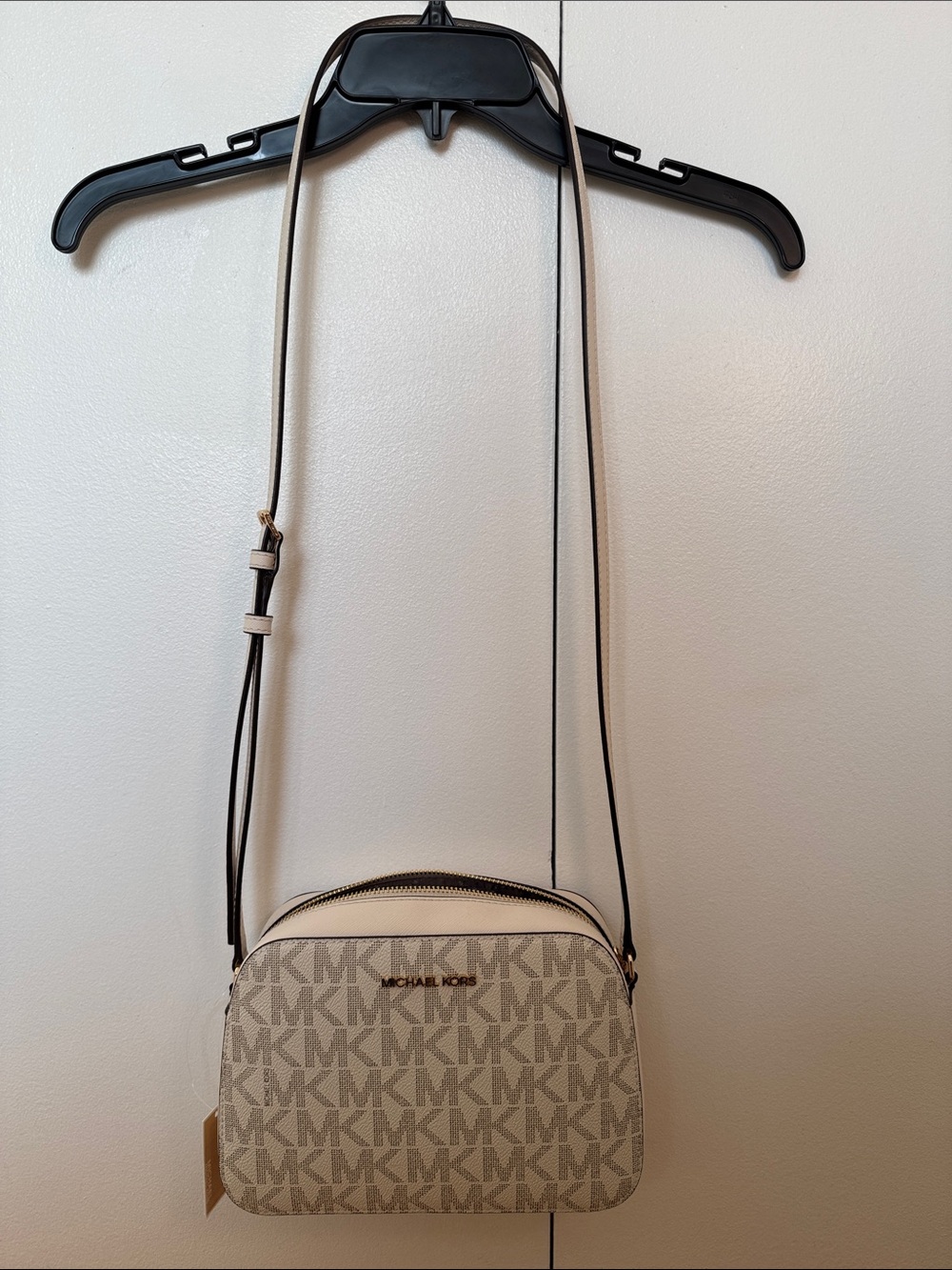 BRAND NEW! Michael Kors Cream/Tan Logo Crossbody Bag